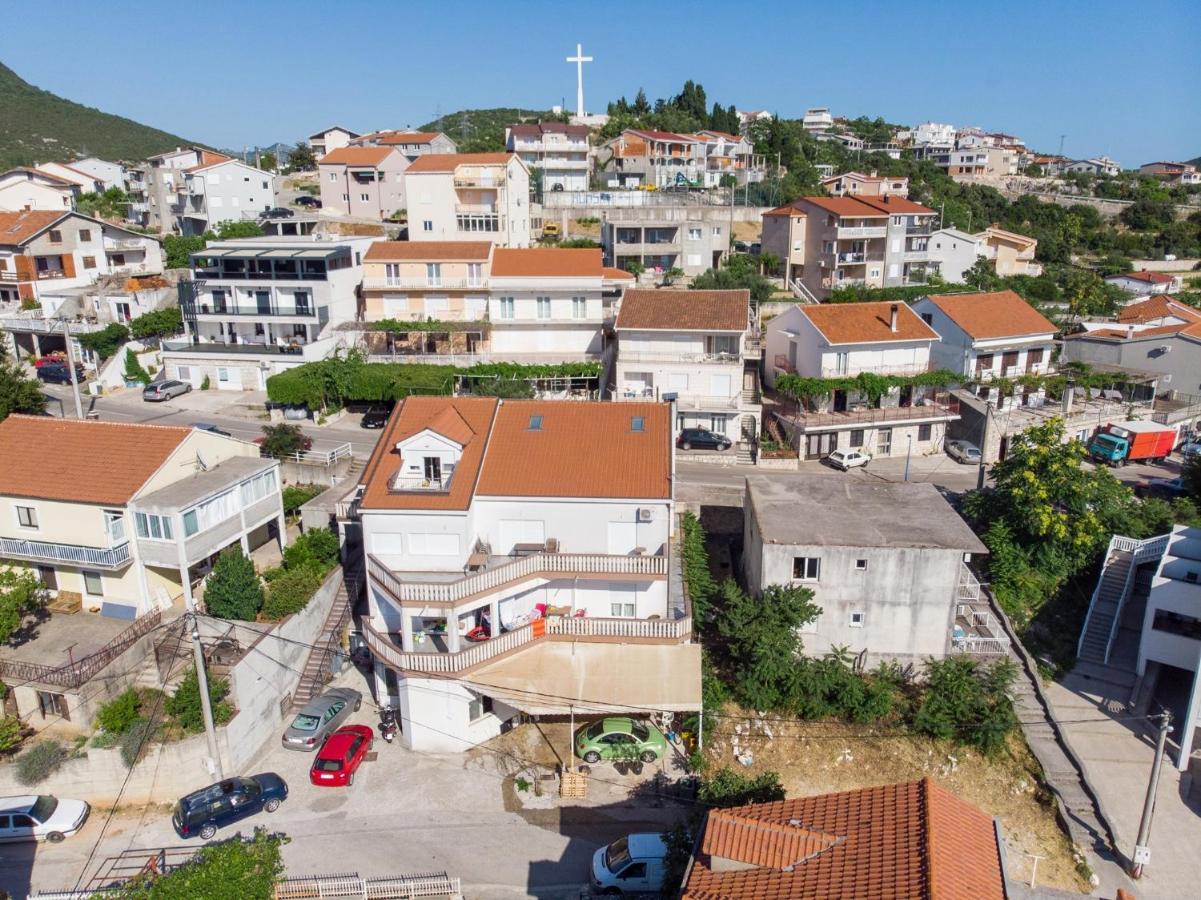Apartment Familia Neum Exteriér fotografie